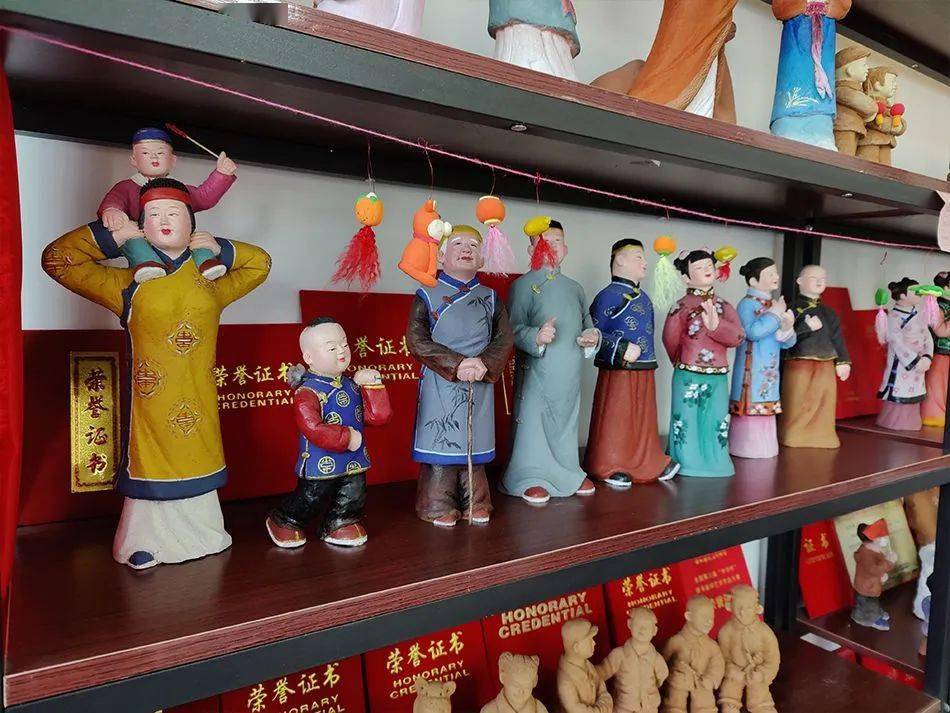 "小泥人"传承麦积文化_泥塑_王子_作品
