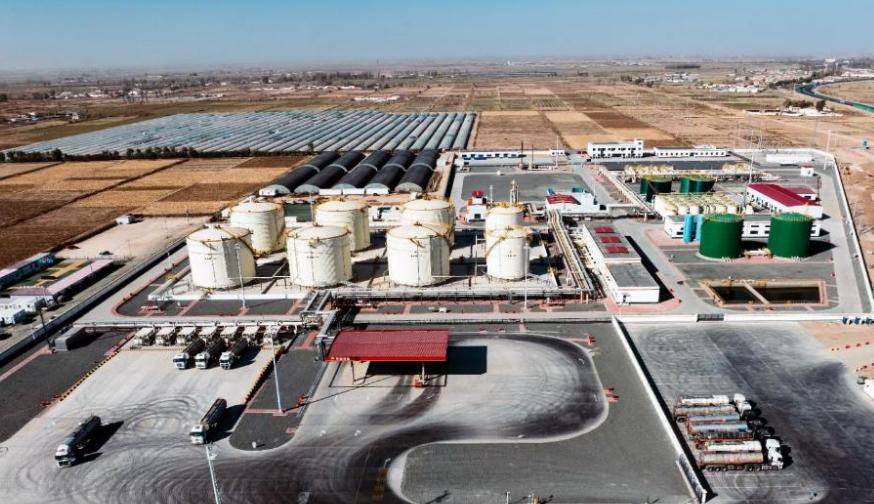「新华网」内蒙古西部首个百万吨数智化低碳油田全面建成