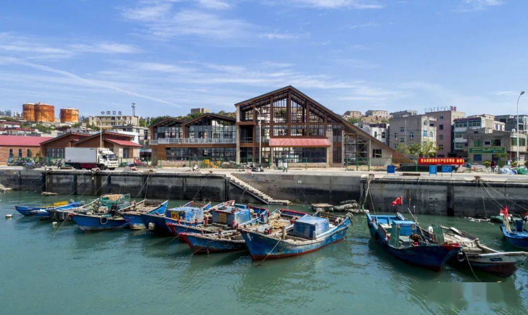 这里有68海鲜码头豪香海鲜城朵咕·海岛菜等海鲜酒楼保证让你鲜到咂舌