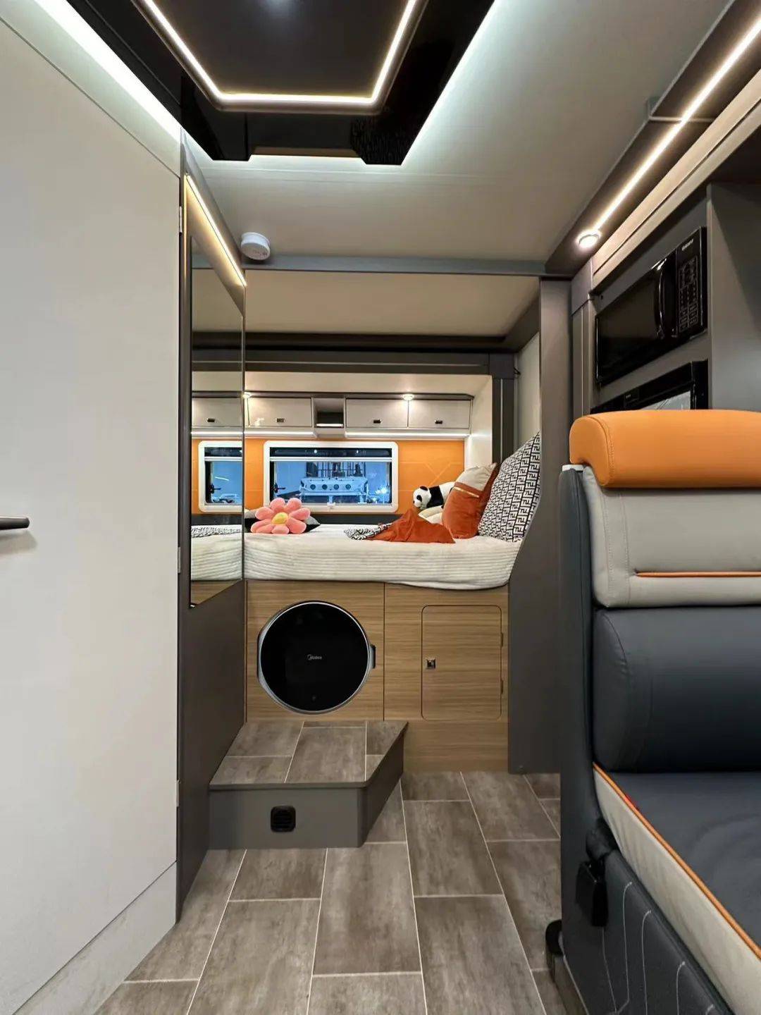 花几十万买房车的年轻人,一年就后悔_搜狐汽车_搜狐网