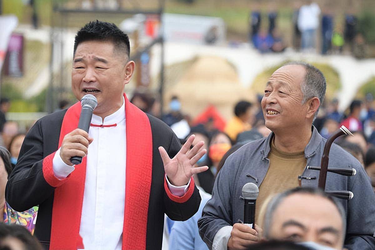 铁肺女王胡艾莲受邀出席天镇县举办第四届"中国农民丰收节"活动_攻坚