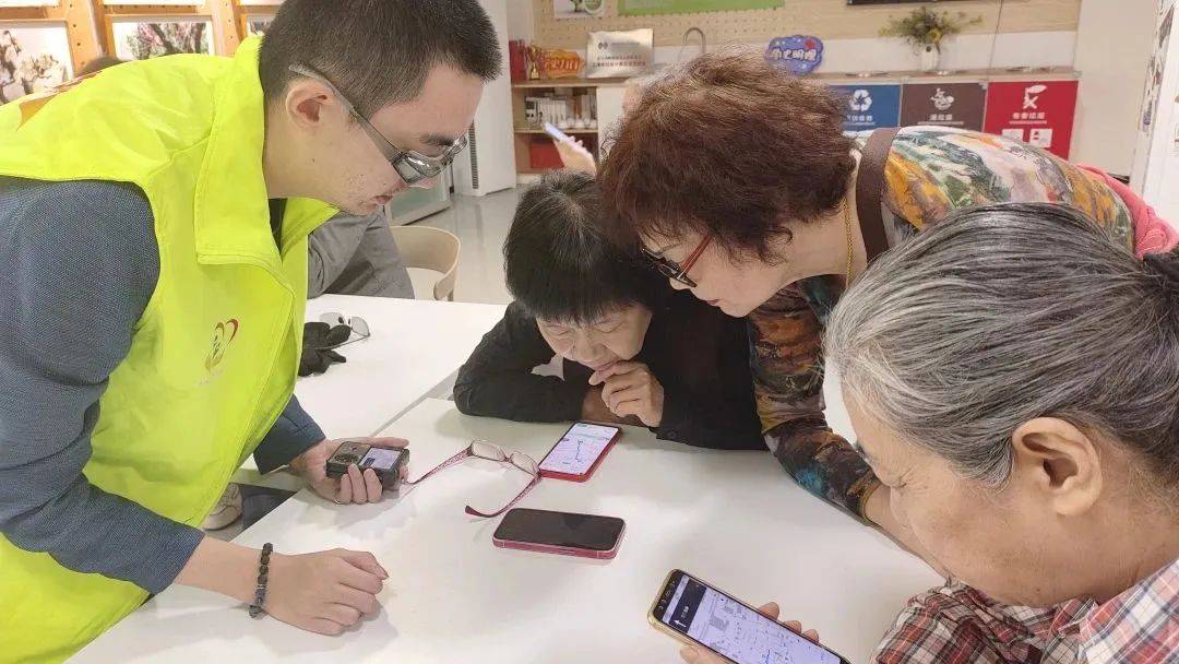 智学向未来！他们用所学所能惠及更多人_教育_社区_服务