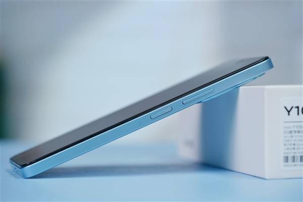 512GB手机仅售1599元！vivo Y100i图赏(图13)