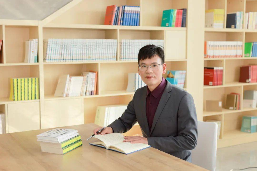 丽水中学第七届班主任节"让爱同行" | "怦然心动",丽中班主任天团亮相