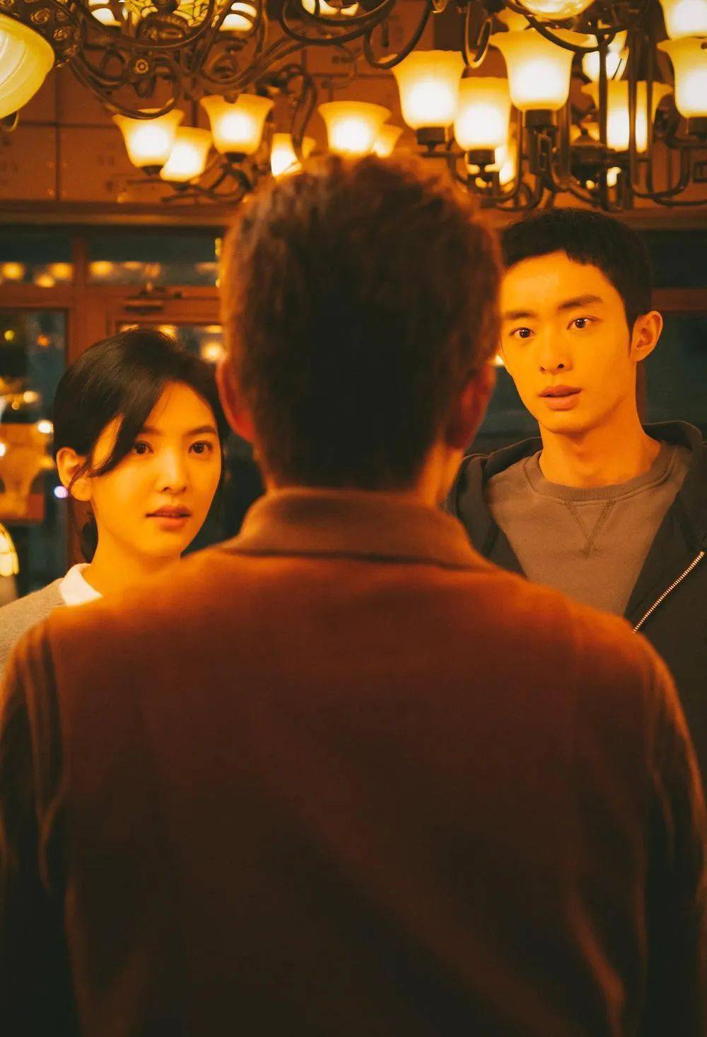 【新片点映】姜草原著漫画改编《照明商店》提前营业,欢迎光临!