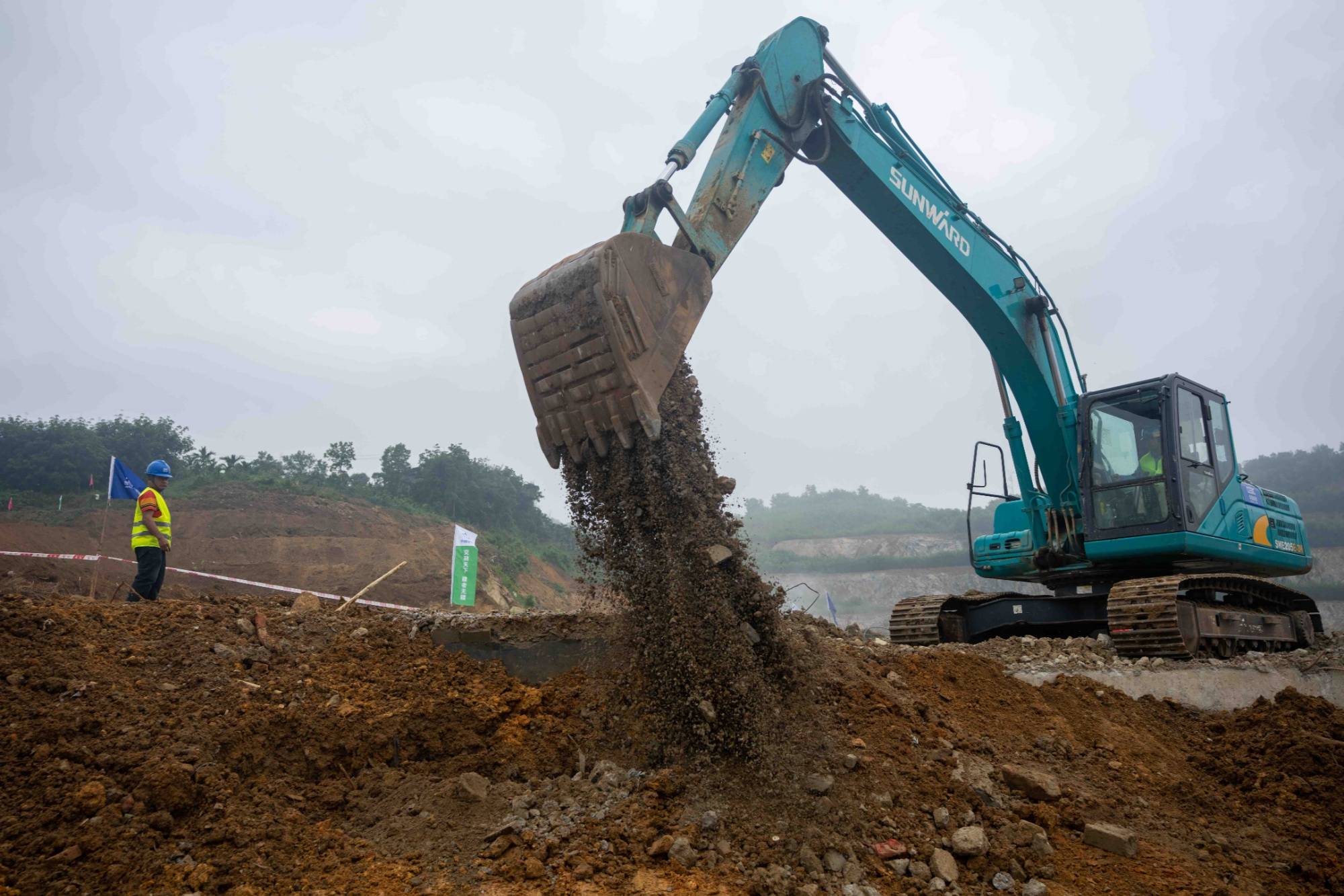 海南島內儲量第一淨礦項目開工_建設_礦山_骨料