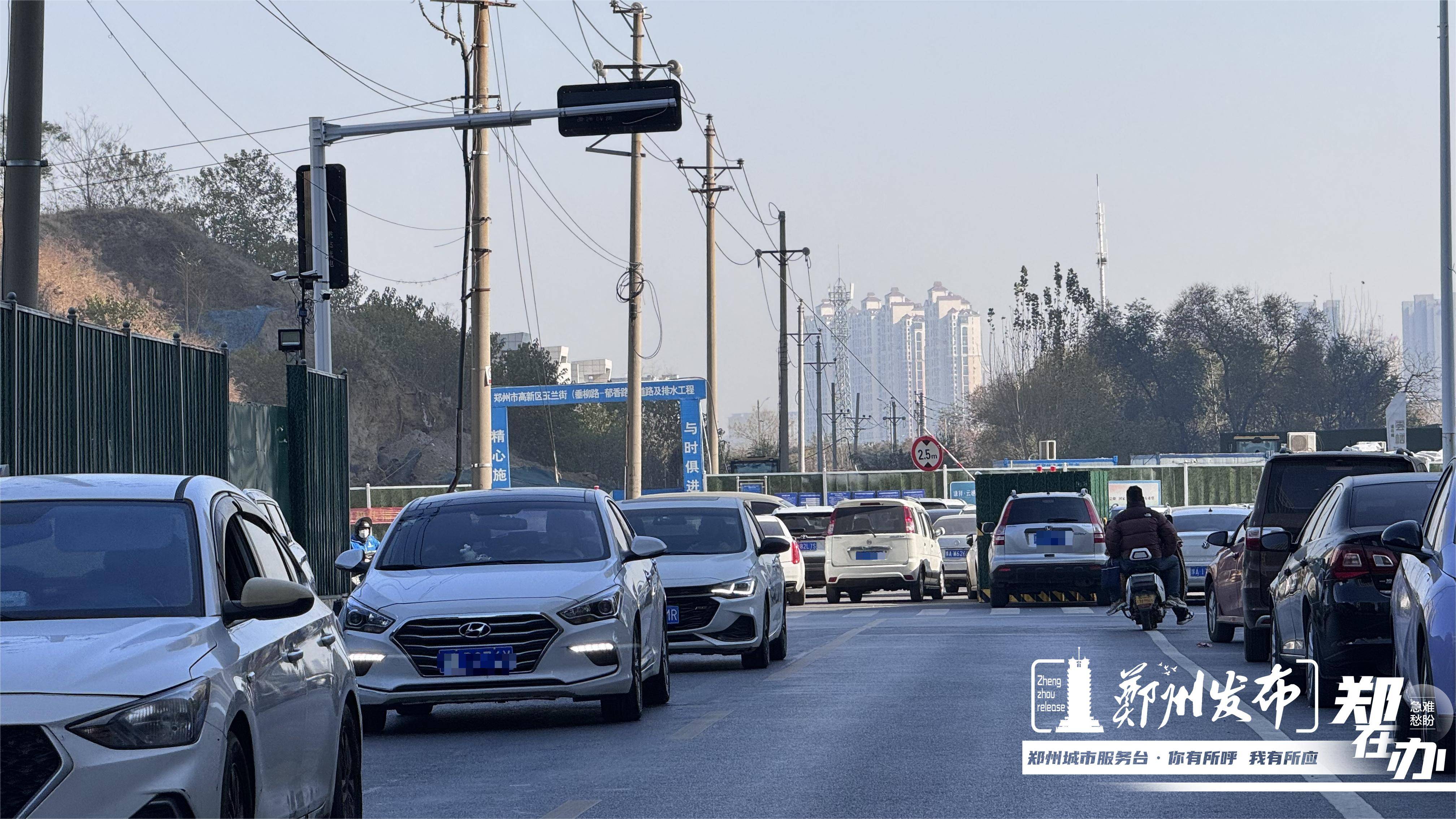 玉兰街的违停该管管了