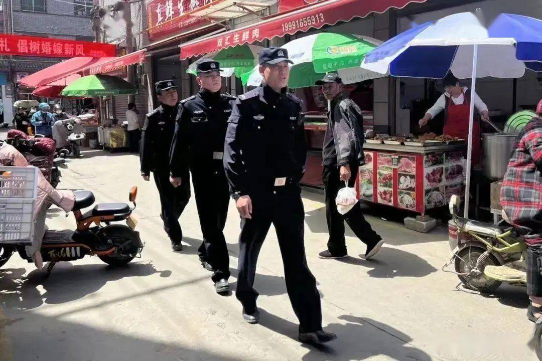 以嚴密防控維護社會穩定高密度巡防,短兵接戰3堅持以打開路,以打促防