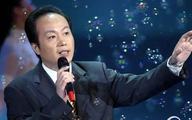 罗京去世14年,曾经哭到晕厥的妻子改嫁富商,母亲至今不知死讯_播音