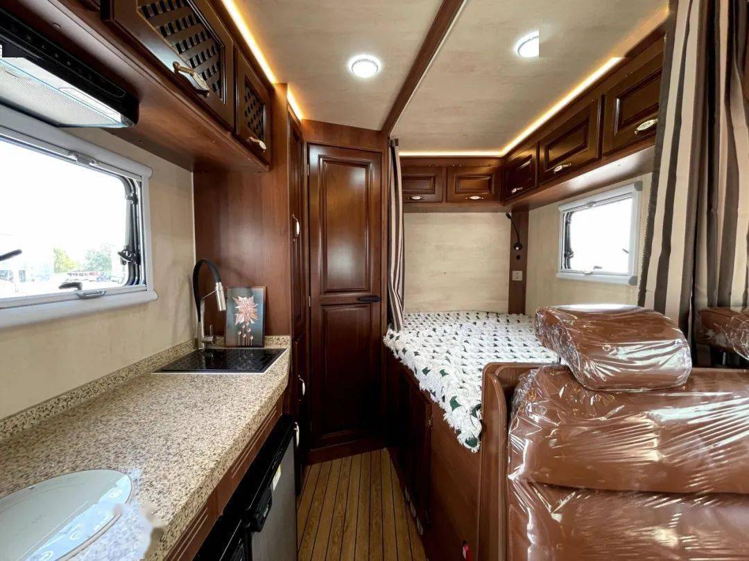 15 北京房车展丨6.5吨大承载力 优质通过性——途佳房车星途系列房车