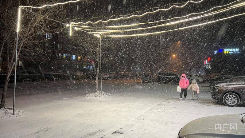 大连市气象局发布暴雪橙色预警 教育局发通知_小时_工作_消息