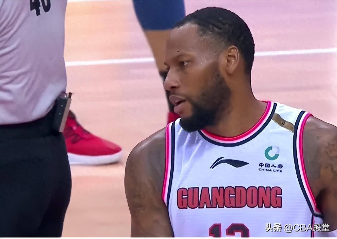 他是伯乐是家长更是疯狂科学家 杜锋的肩上还有中国篮球_赛季