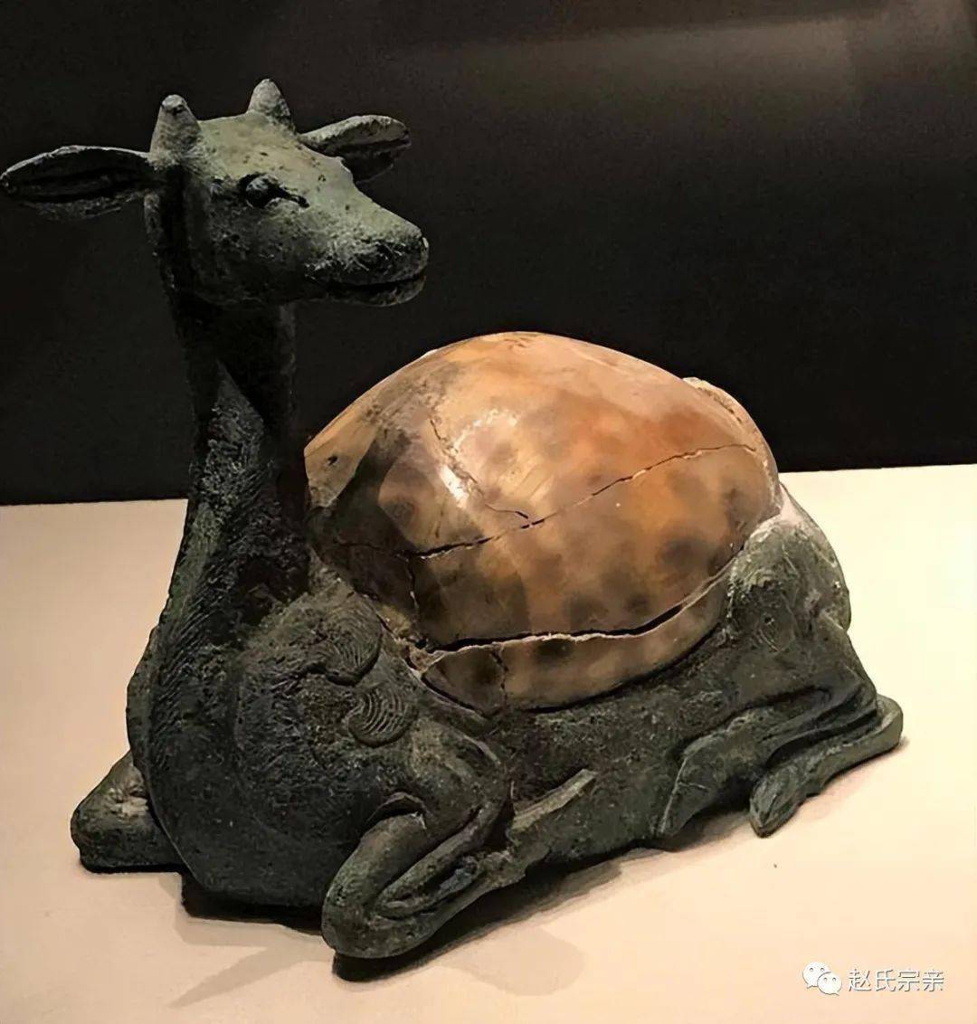 江西古墓挖出"烟灰缸"?鹿头鹿身,专家:皇帝喜欢抱它睡觉