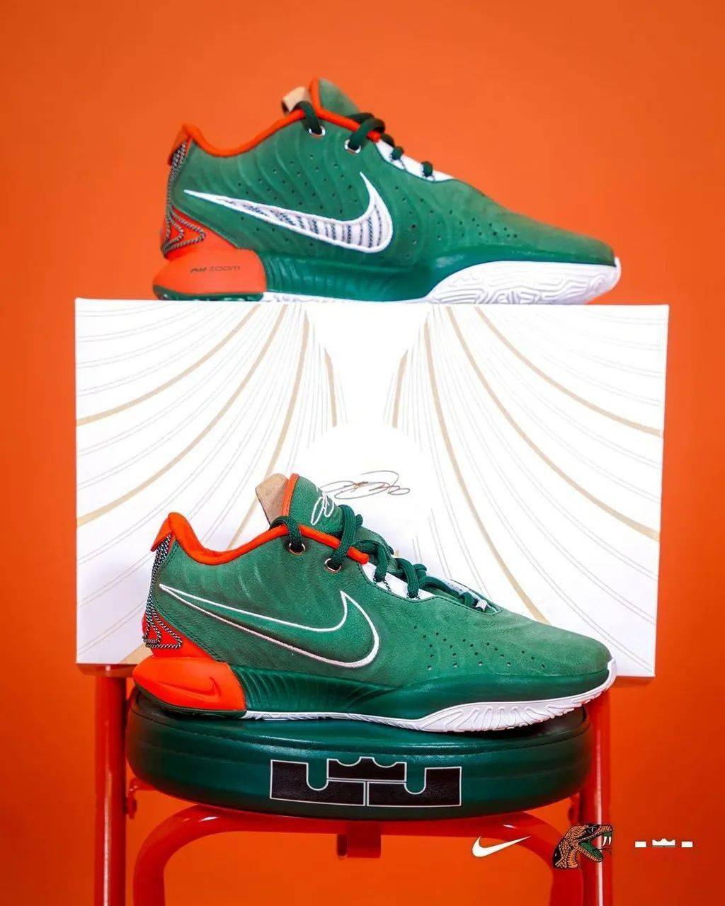 全新lbj21 曝光!这配色真眼熟!_lebron_大学_nike