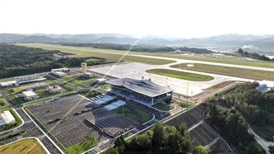 北上廣航班飛進閬中古城_機場_廣州_飛機的