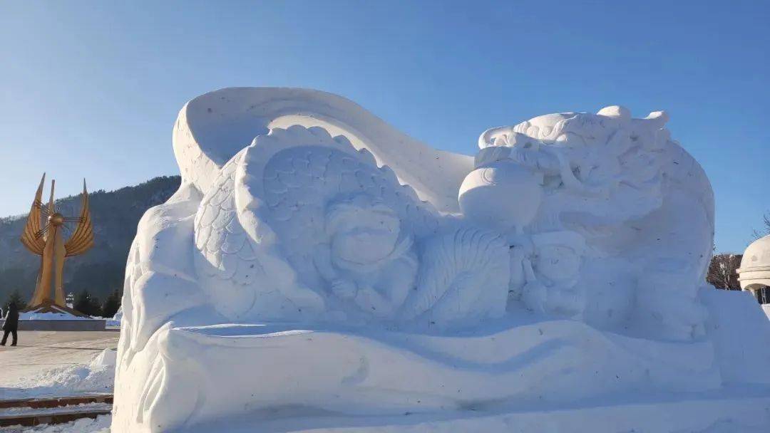 【百日行动】金冬世界 林海热雪来伊春金林赏雪雕盛宴,感雪趣冰情