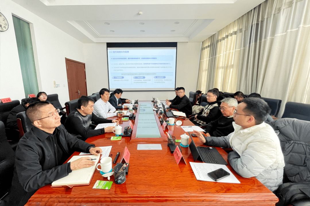 张永文会见姜海龙、李义涛一行并召开座谈会