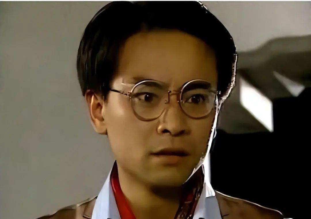 演员罗钢:娶小23岁郝蕾,陪娇妻战胜家族遗传病,48岁老来得子_罗刚