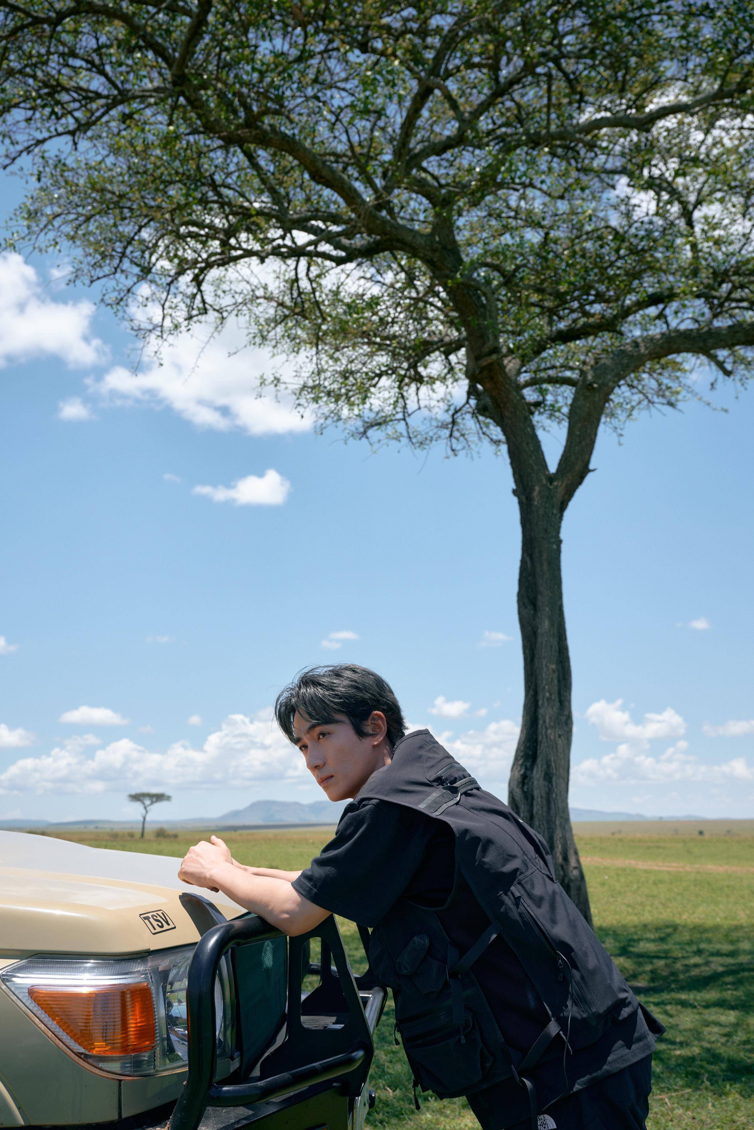 明星朱一龙时尚合集:儒雅帅气,绅士男神