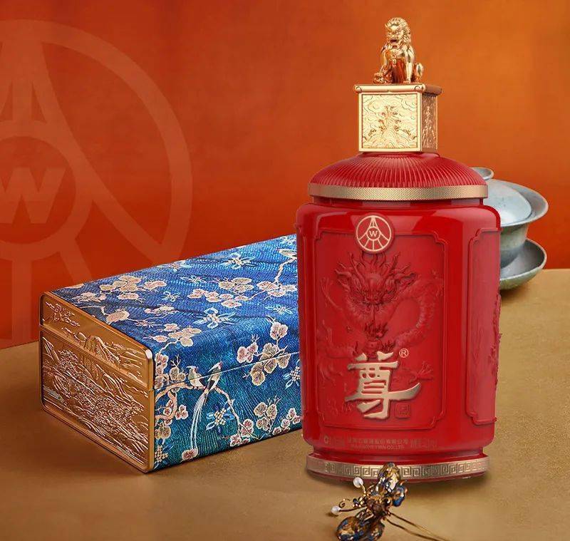 五粮液尊酒"龙"重登场!52度优级浓香,宜品宜礼宜藏!