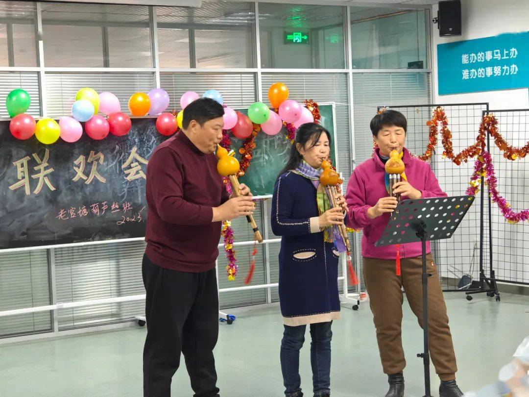 活动在葫芦丝齐奏《新春乐》中拉开序幕.