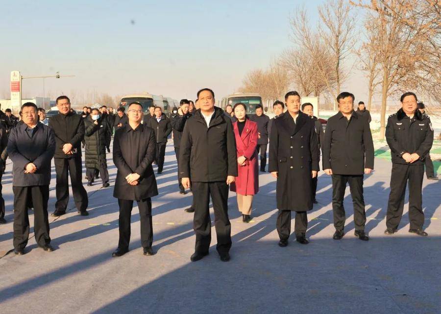 滨州建大停车场局长图片