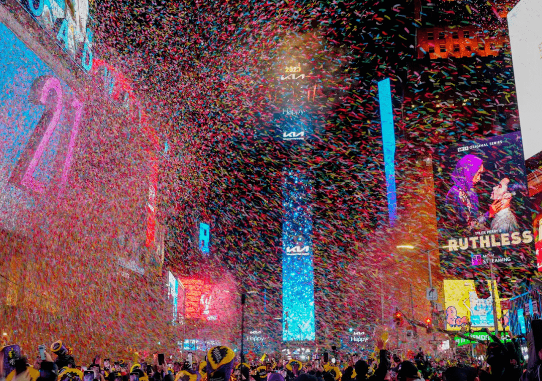 一生必须去一次！2024纽约时代广场跨年夜，你要知道的tips_搜狐网
