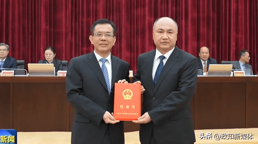 多次荣获二等功的战斗机飞行员出任地级市副市长_卢建军_安置_东莞