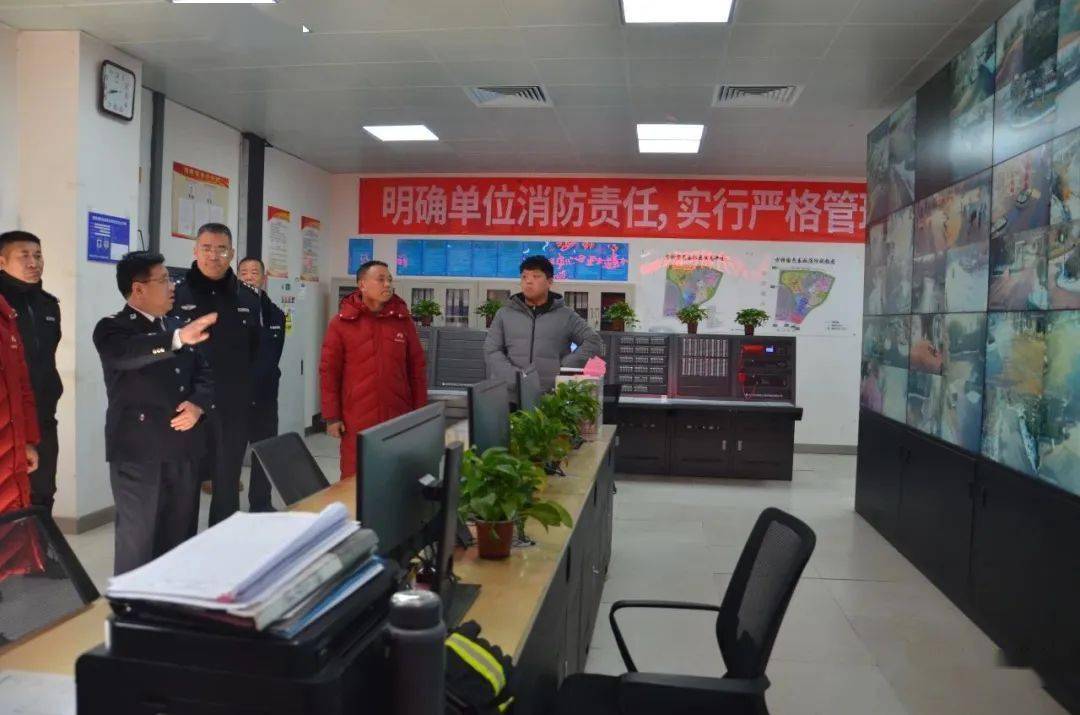 漳河公安分局圆满完成方特"跨年夜"安保任务_磁县_游客_进行