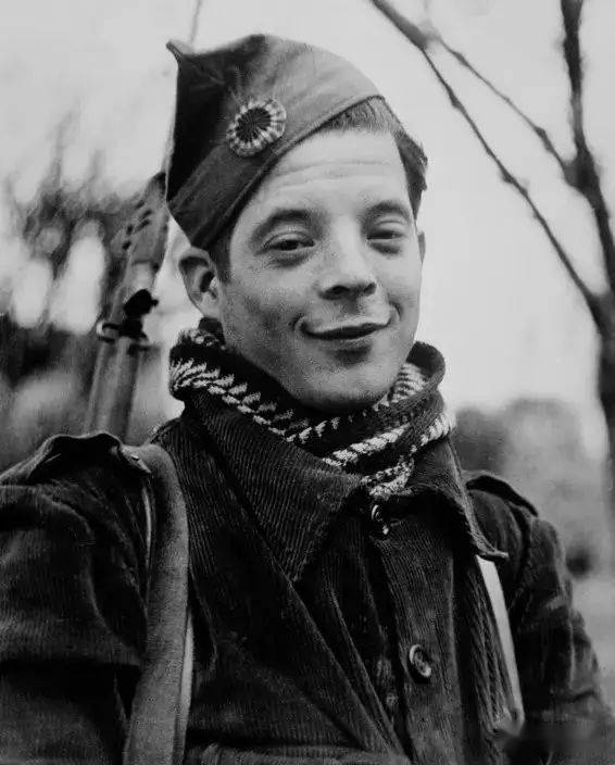 罗伯特·卡帕 robert capa 西班牙的心